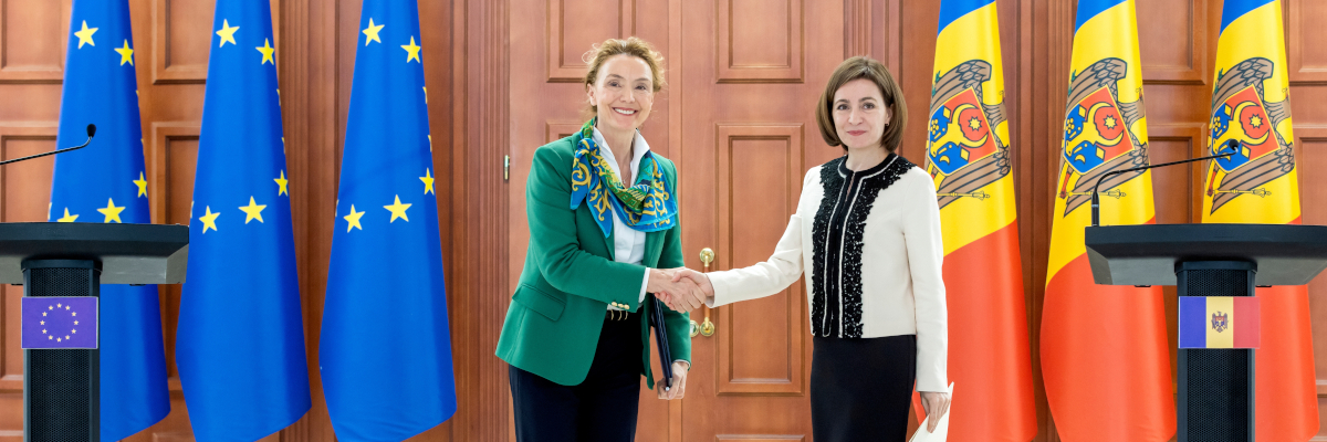 La secretaria general del Consejo de Europa, Marija Pejcinovic Buric, con la presidenta de Moldavia, Maia Sandu.